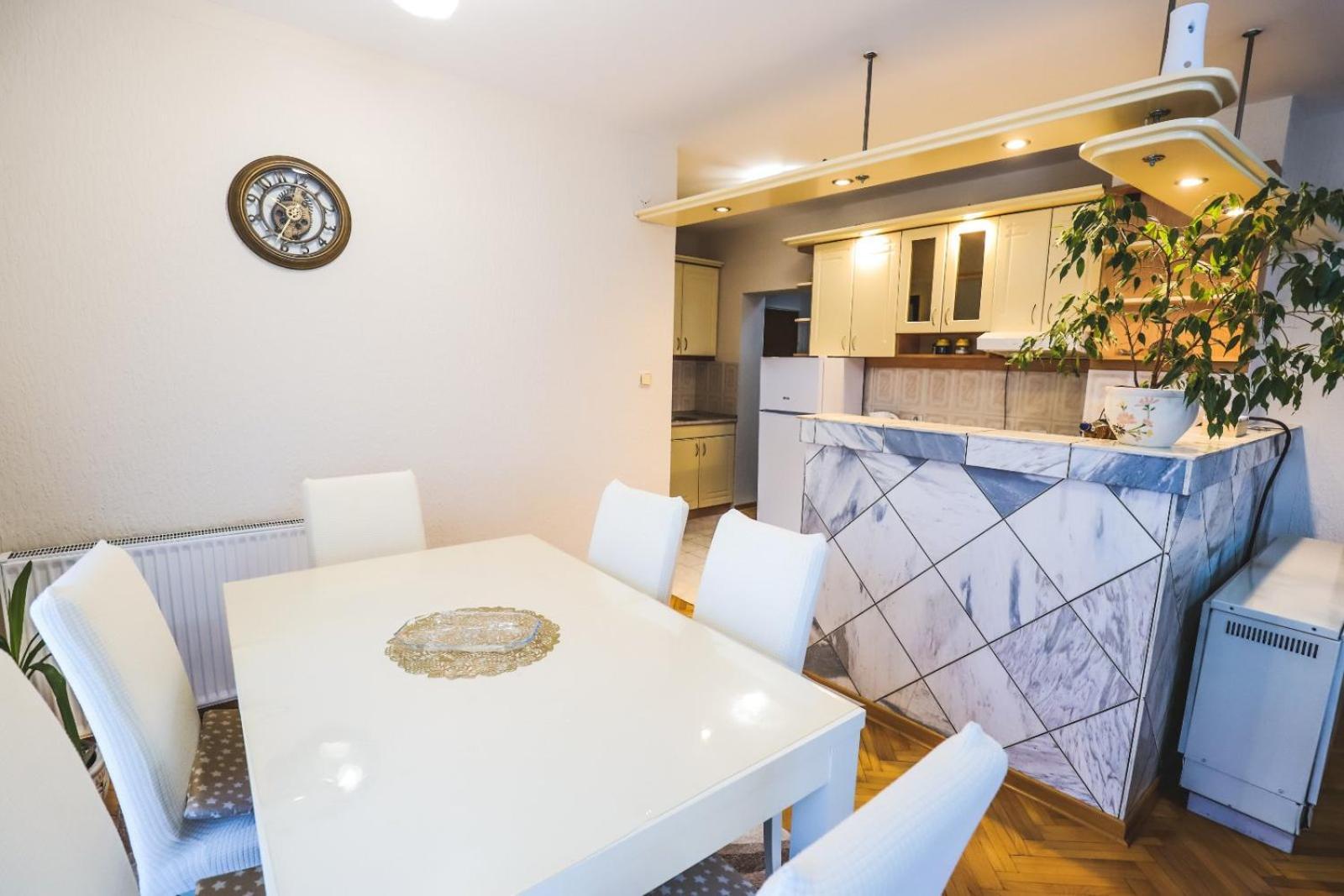 Appartement Lotus à Vrnjačka Banja Extérieur photo