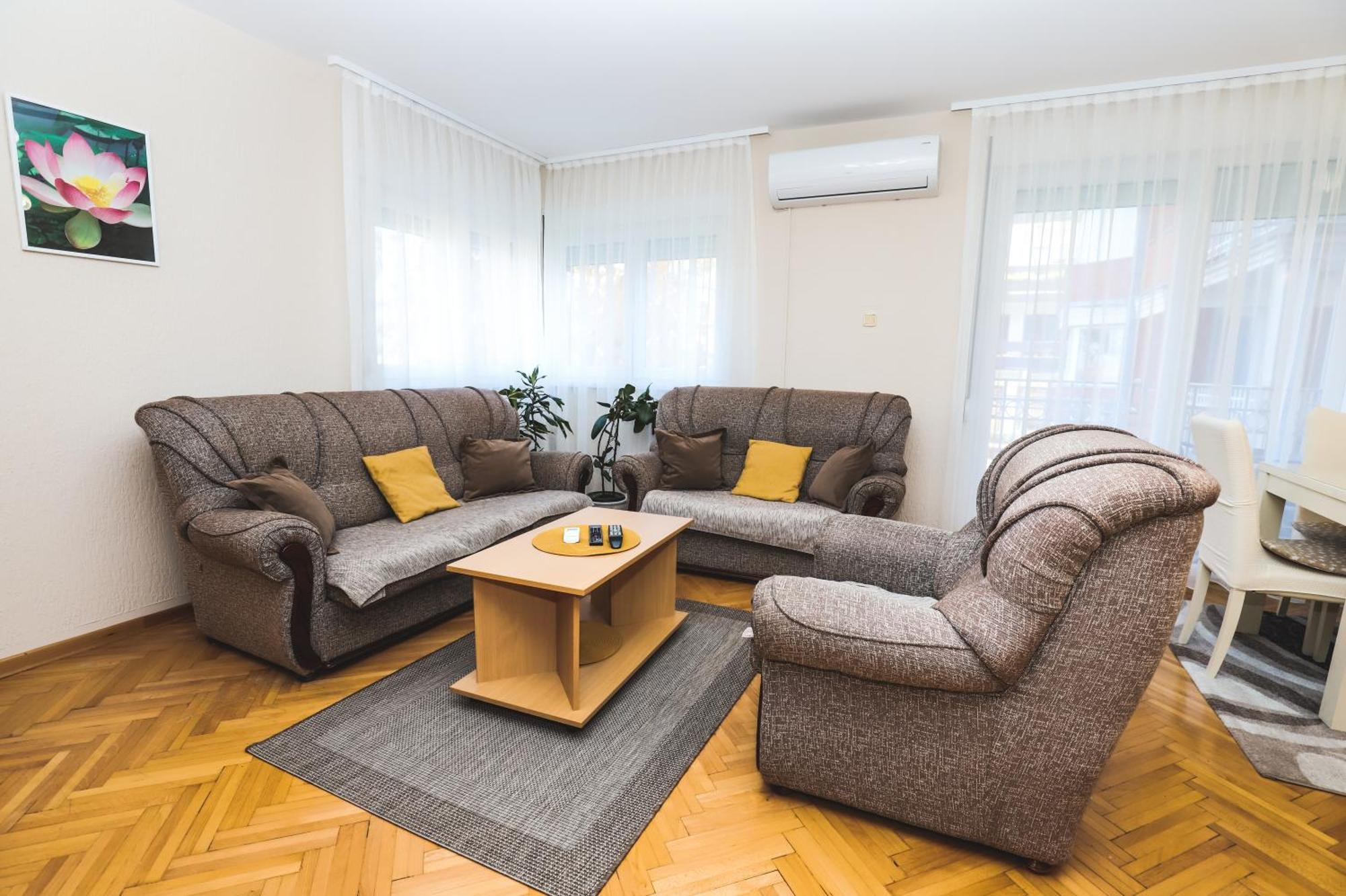 Appartement Lotus à Vrnjačka Banja Extérieur photo